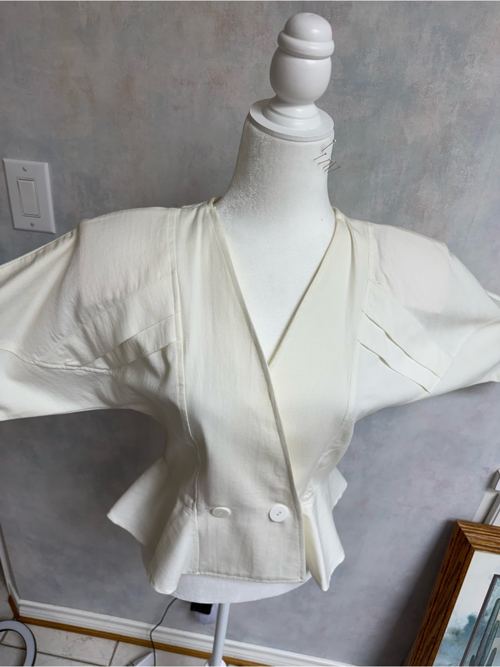 VTG 2 pc White Wrap Lightweight Denim Feel Peplum Top w Bat Sleeves - w Skirt - Picture 2 of 16